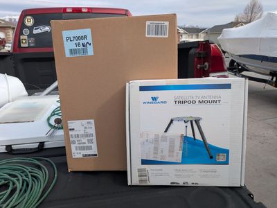 Playmaker Satellite dish with receiver and stand