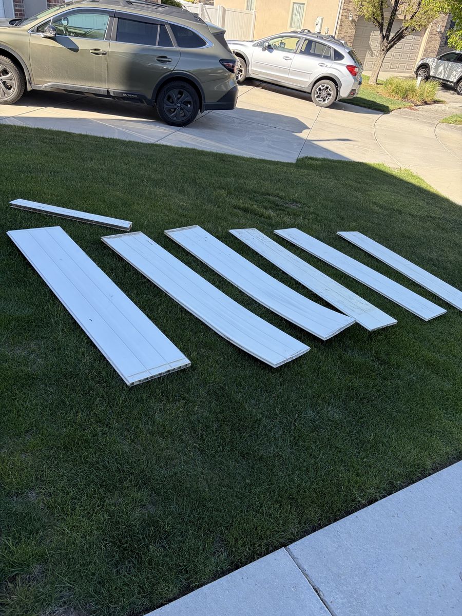 Free vinyl fence leftovers