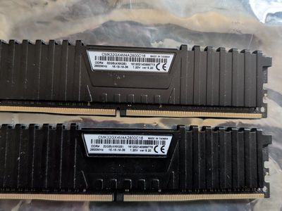 Corsair Vengeance LPX 16GB (2x8GB) DDR4 2800MHz Desktop RAM CMK32GX4M4A2800C16