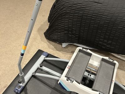 Aeroski exercise machine