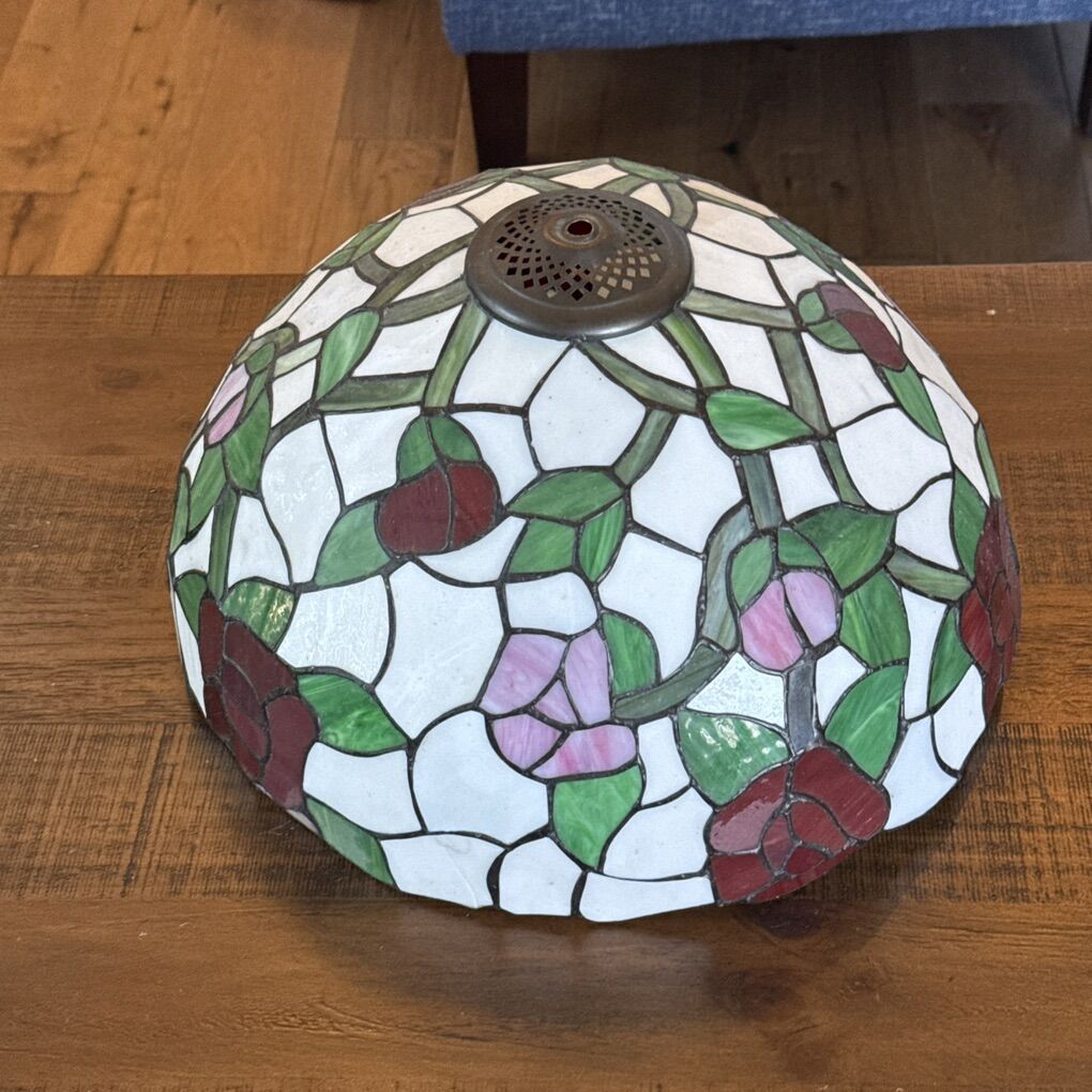 Tiffany Style Stained Glass Floral Lamp Shade Roses Flowers Botanical 16 Dia