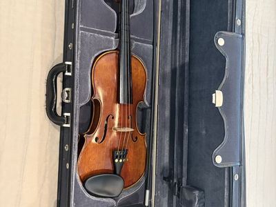 Mahler 3/4 Violin with Case and Bow and rests