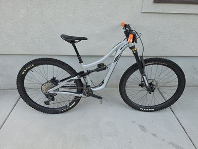 New! Ibis Cycles Ripmo AF SLX Mountain Bike - small, Bomber Z1, DVO Topaz