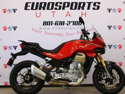 2025 Moto Guzzi V100 Mandello Wind Tunnel