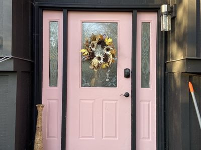 Room for rent in quaint Rose Park house