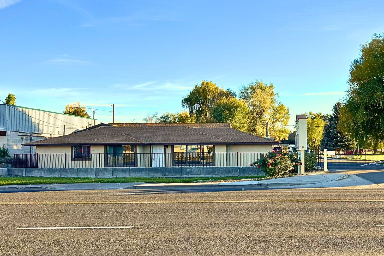 HUGE PRICE CUT! Prime Commercial Investment Opportunity. Offices, childcare, organization facility or more