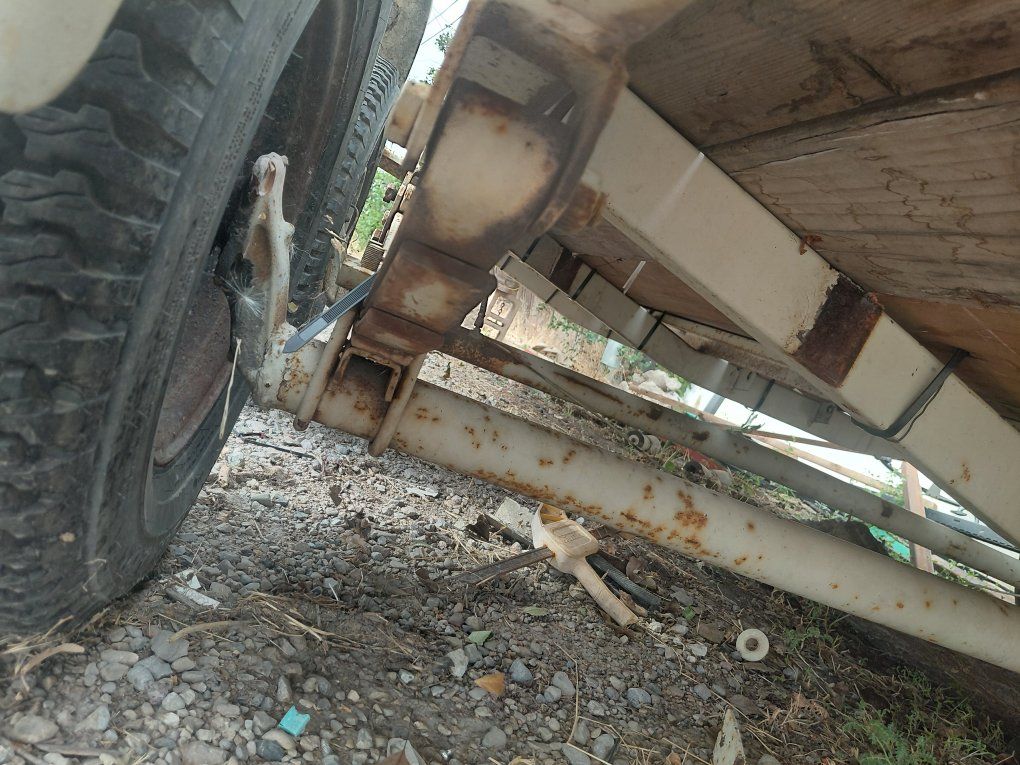 Main image 6