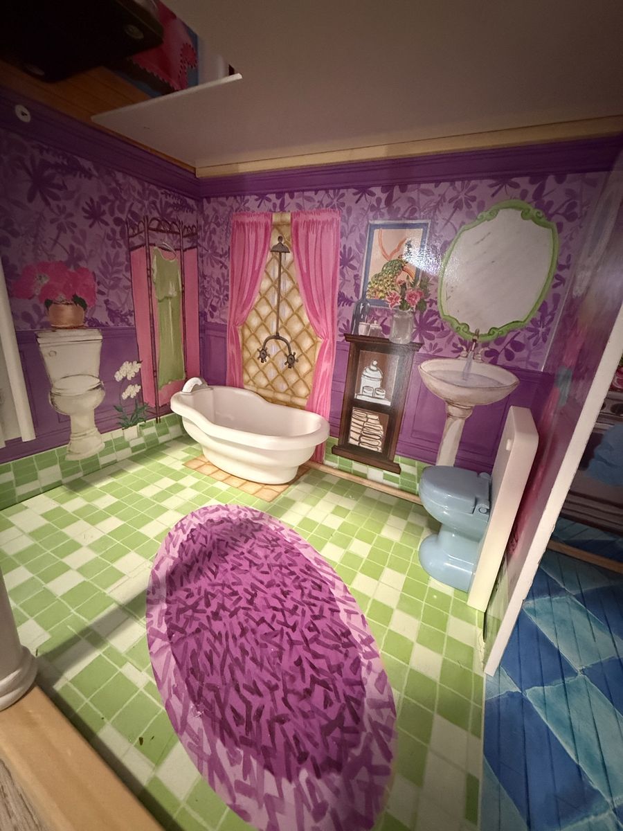 Main image 5