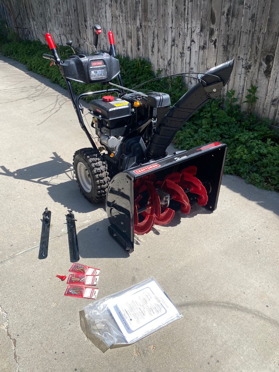 Craftsman 28" Heavy Duty Snow Thrower - Like NEW