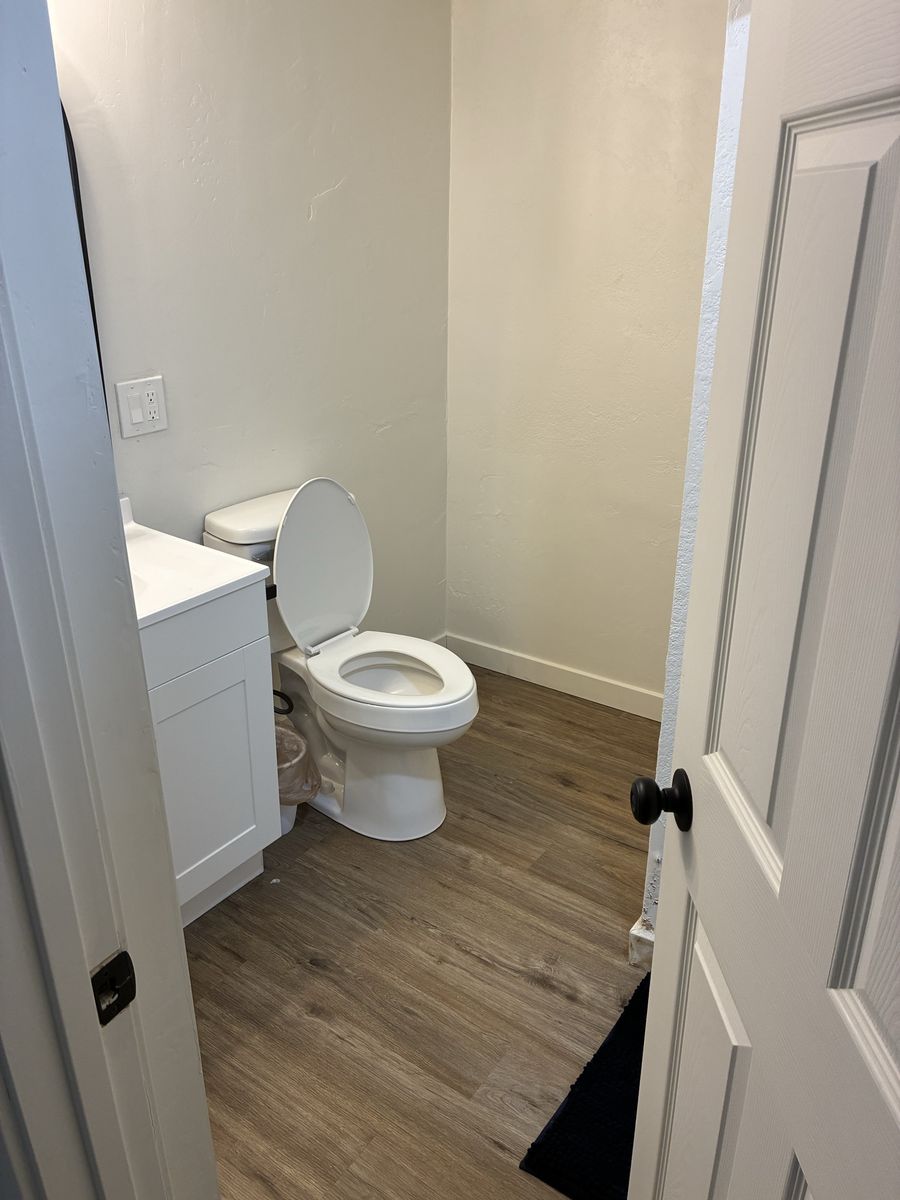 Main image 8
