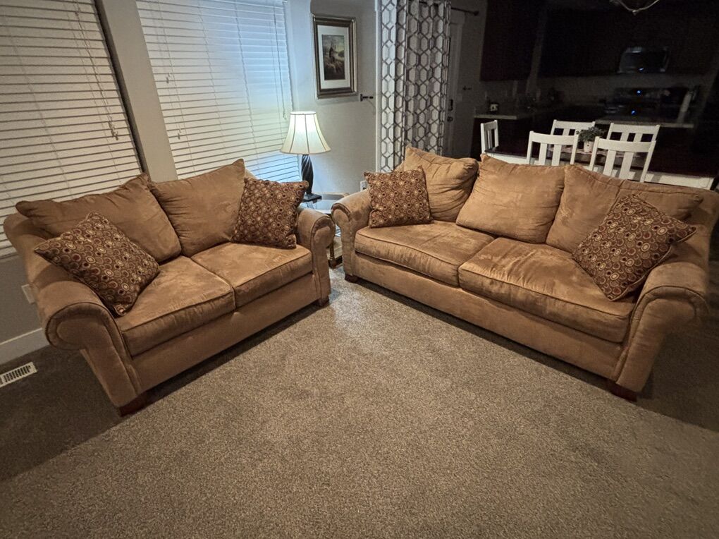Medium Light Brown Couch and Loveseat