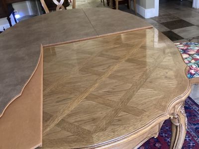 Thomasville Table, Chairs & China Cabinet