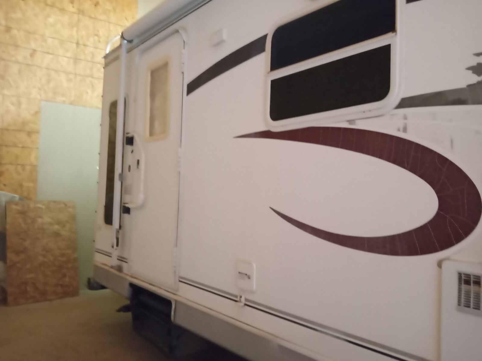 2005 31 foot travel trailer