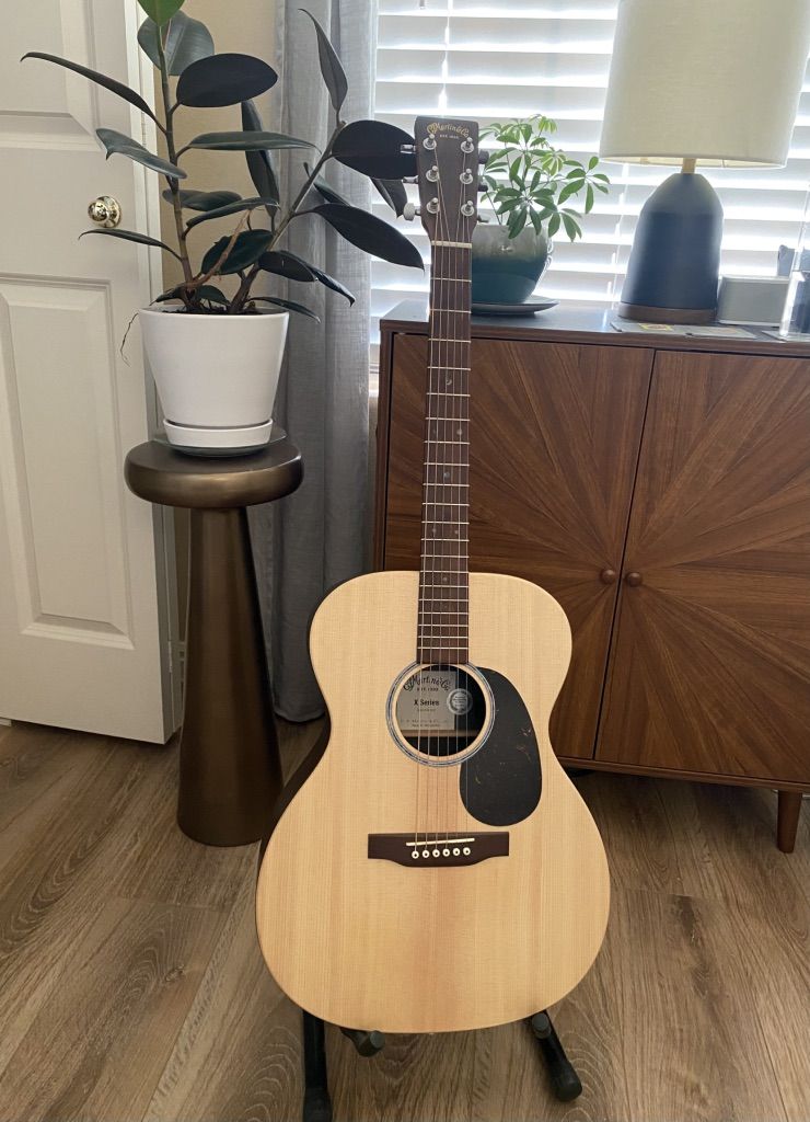 Like New 000-X2E Martin Acoustic Electric Guitar