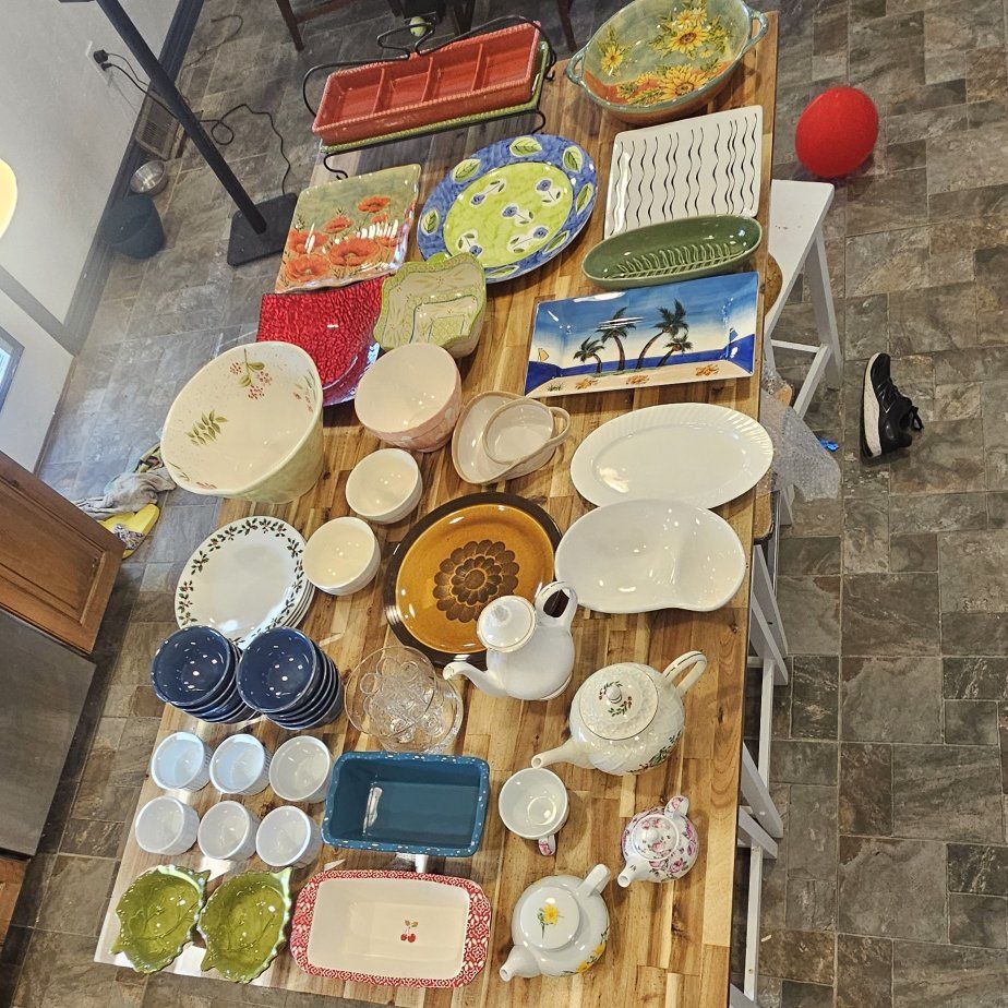 Kitchenware: Bowls, Platters, Plates, tea sets