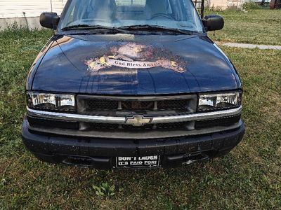2002 CHEVROLET S10 Base