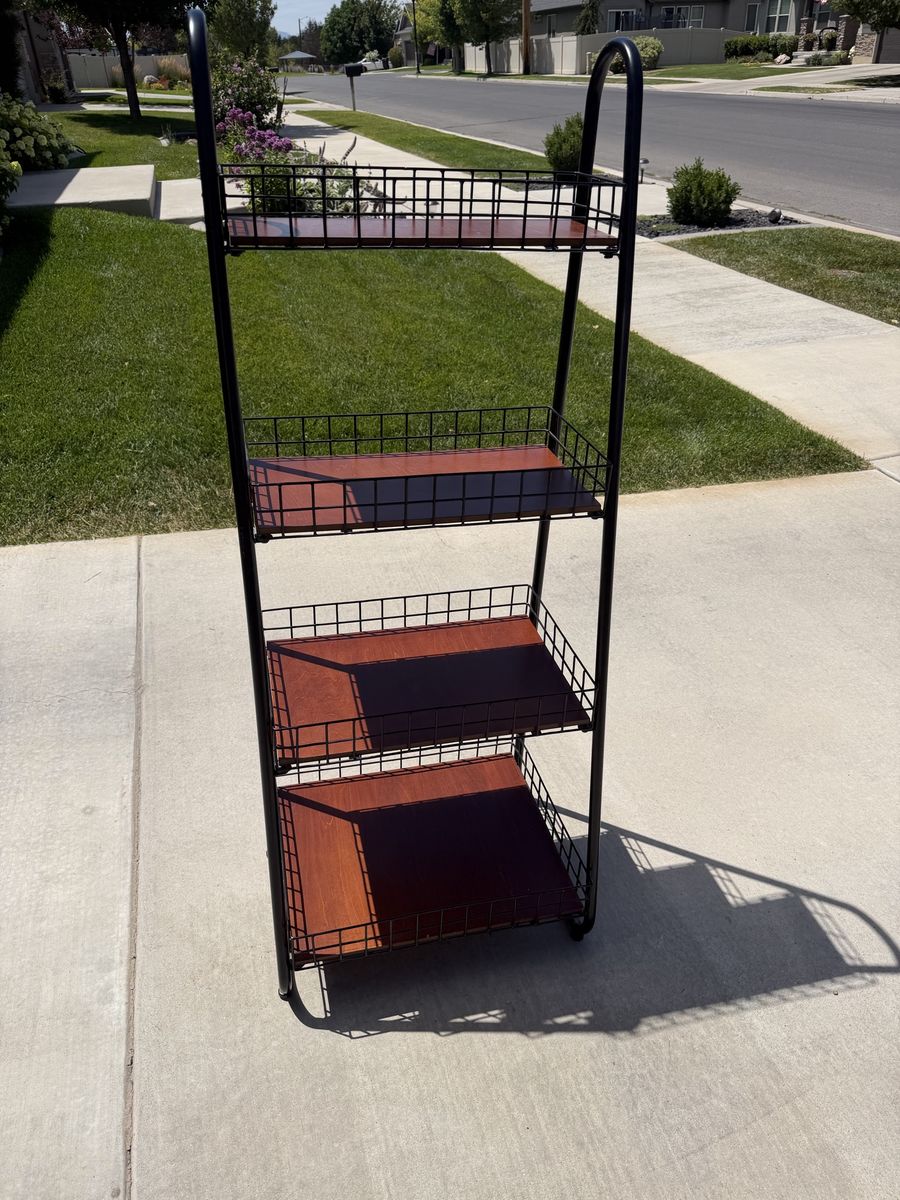 4-Tier Industrial Metal & Wood Ladder Bookshelf