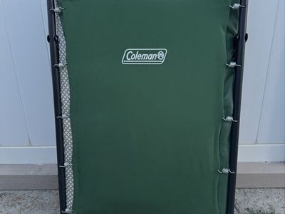 Nice Coleman ComfortSmart Deluxe Camping Cot / Bed