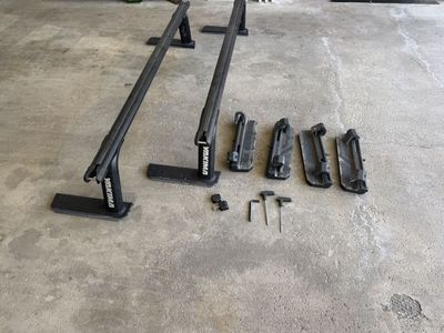 Yakima Outpost Mid Height Heavy Duty Truck Rack