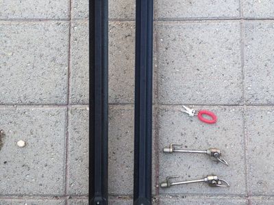 Complete Pair of Yakima SteelHead Fork-Moun