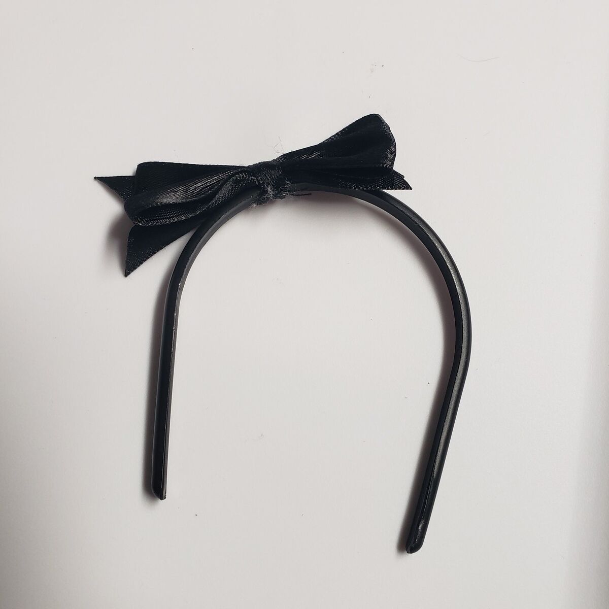 18 in Doll Headband with Bow Black