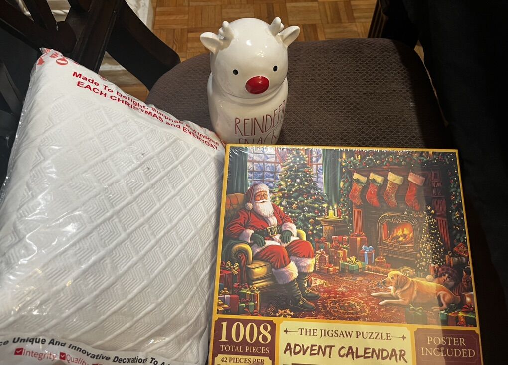 Christmas Items White Tree Skirt, Reindeer Snack