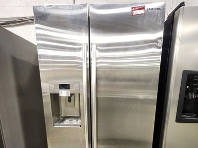 NICE SAMSUNG STAINLESS STEEL SIDE BY SIDE COUNTER DEPTH FRIDGE!