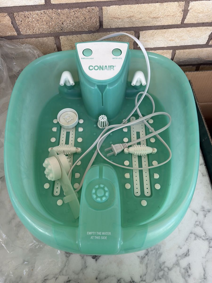 Conair Foot Spa with Bubbles & Heat, Water Jets, and Massage Roller - Relaxing Foot Bath