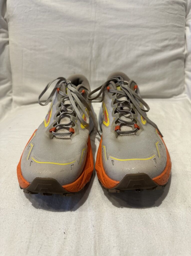 Brooks Caldera Men’s Size 12.5 Beige Trail Shoes