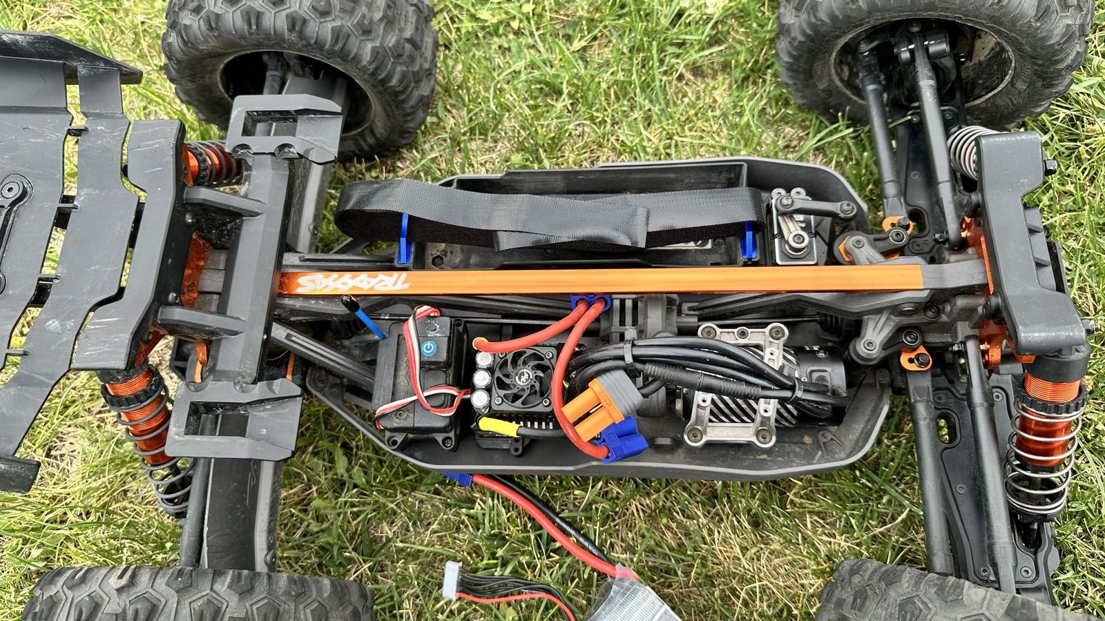 Main image 3