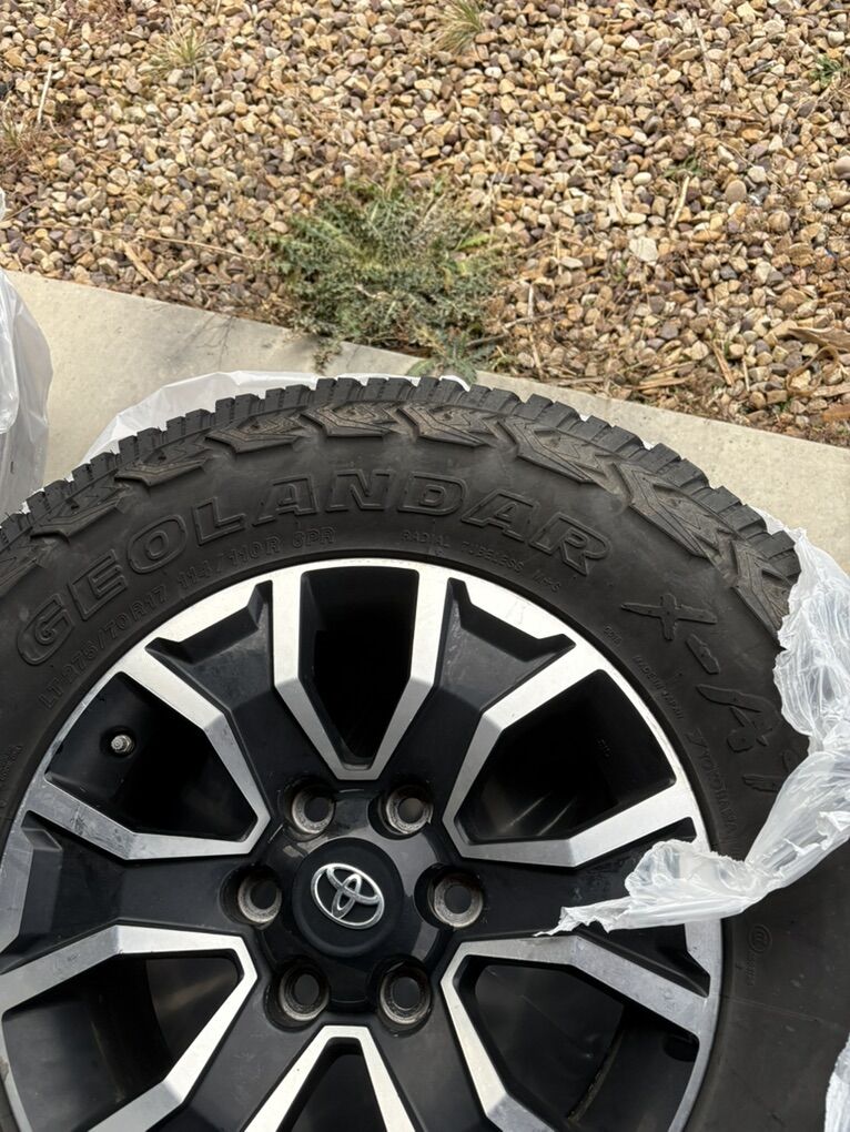 OEM 17 X 7.5 Toyota Tacoma Wheels