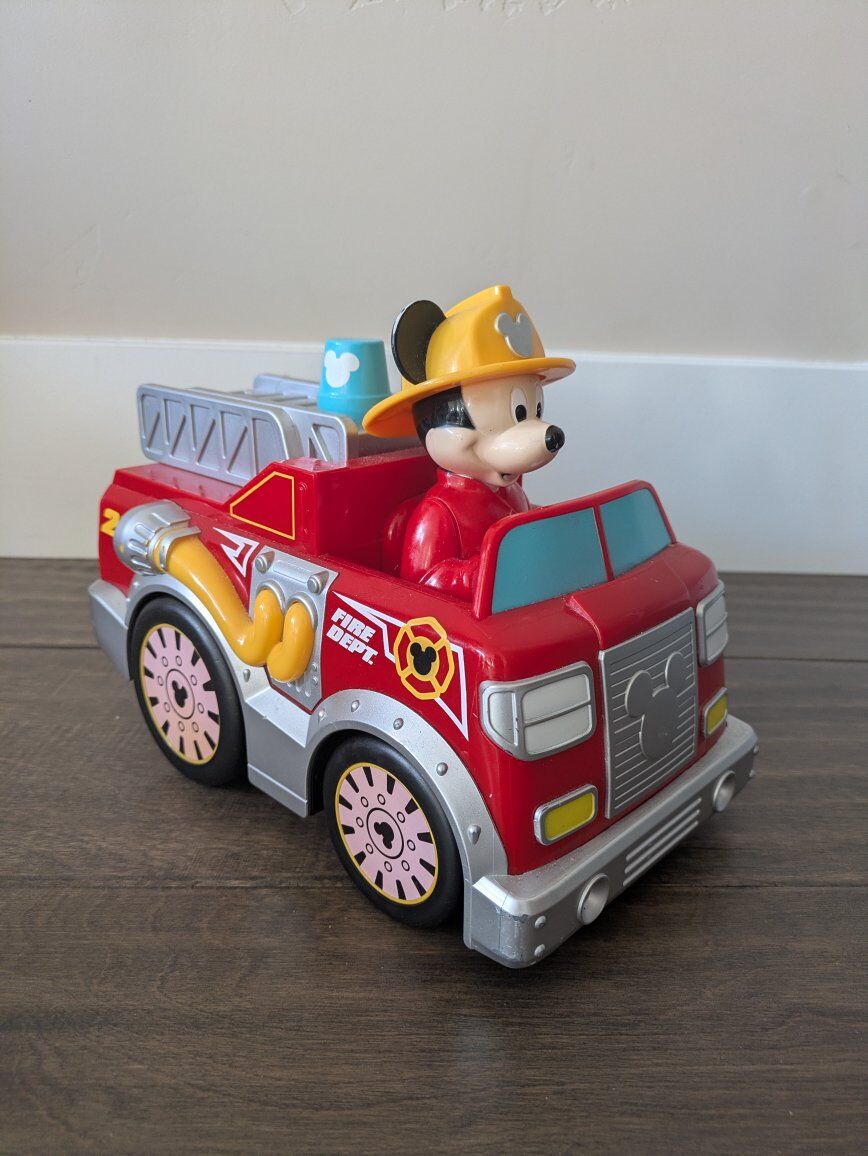 Disney Junior RC Mickey's Fire Truck