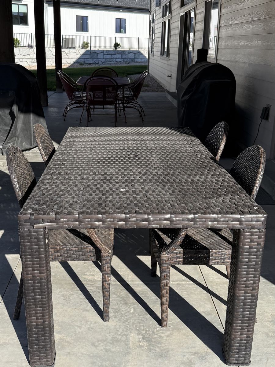 Outdoor table