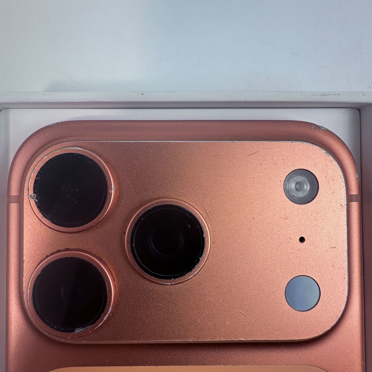 Main image 8