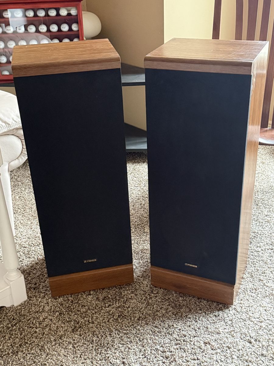 Fisher STV-750 Two-Way Speaker System - 50W, 8 Ohm, 10" Woofer