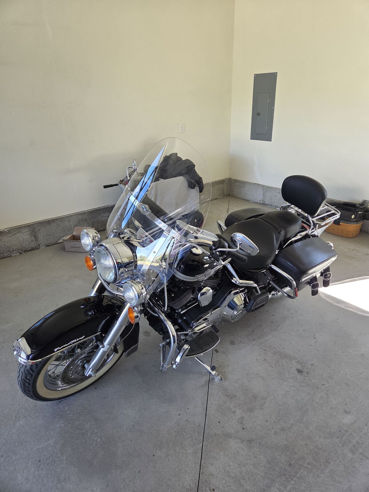 2003 Harley Davidson Road King Classic 100th Anniversary - $9,495