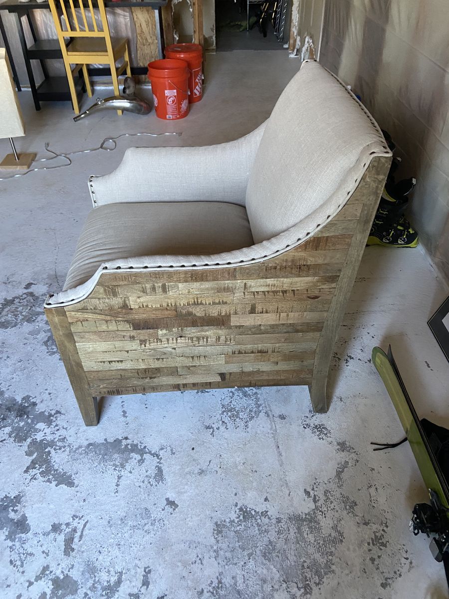 Main image 3