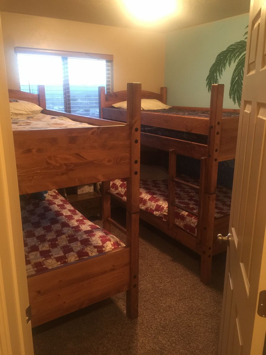 Brown wood Bunkbed Washington UT