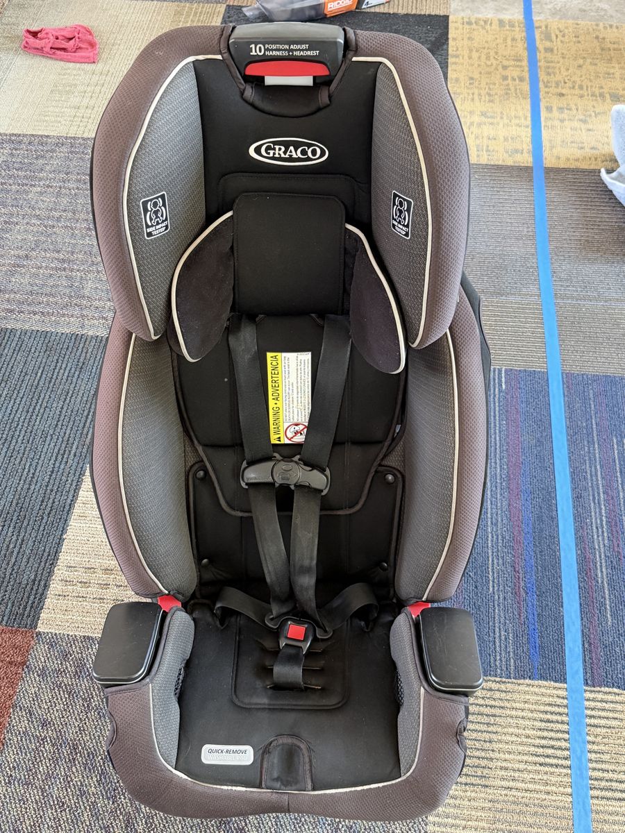 Graco Extend2Fit Convertible Car Seat - Brown/Black - 5-Point Harness, 10-Position Adjust Headrest