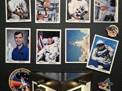 Vintage 1991 SpaceShots NASA Trading Card Lot in Plastic (Set of 8) - Inc Challenger Memorial