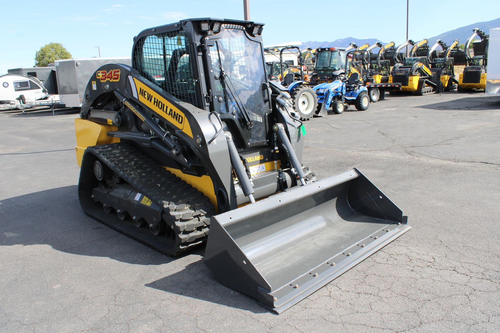 New Holland C345