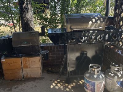Grill + GMG pellet smoker + 2 propane tanks