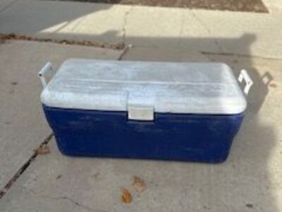 Rubbermaid 102qt Cooler
