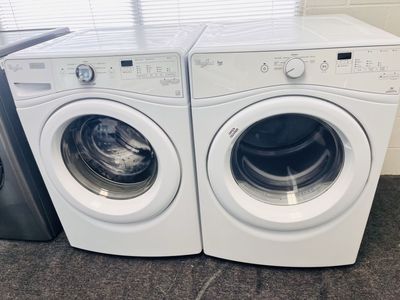 Whirlpool duet washer and dryer set