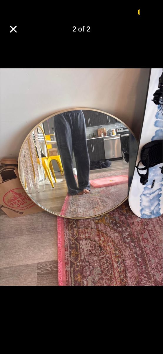 Round Gold Frame Wall Mirror - Modern Decorative Accent for Any Room