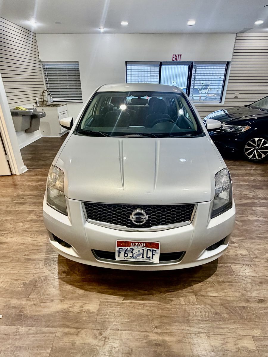 2009 Nissan Sentra SE-R