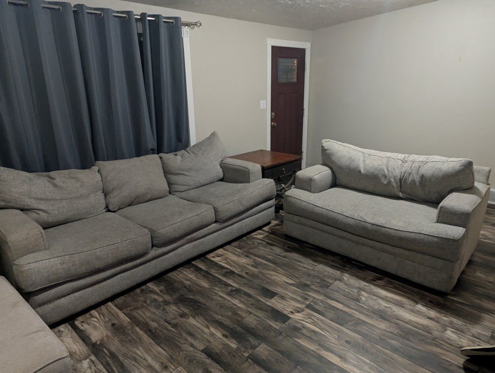 Cozy Light Gray Fabric Sofa Couch - 3-Seater, and matching love seat Modern Style, Excellent Condition