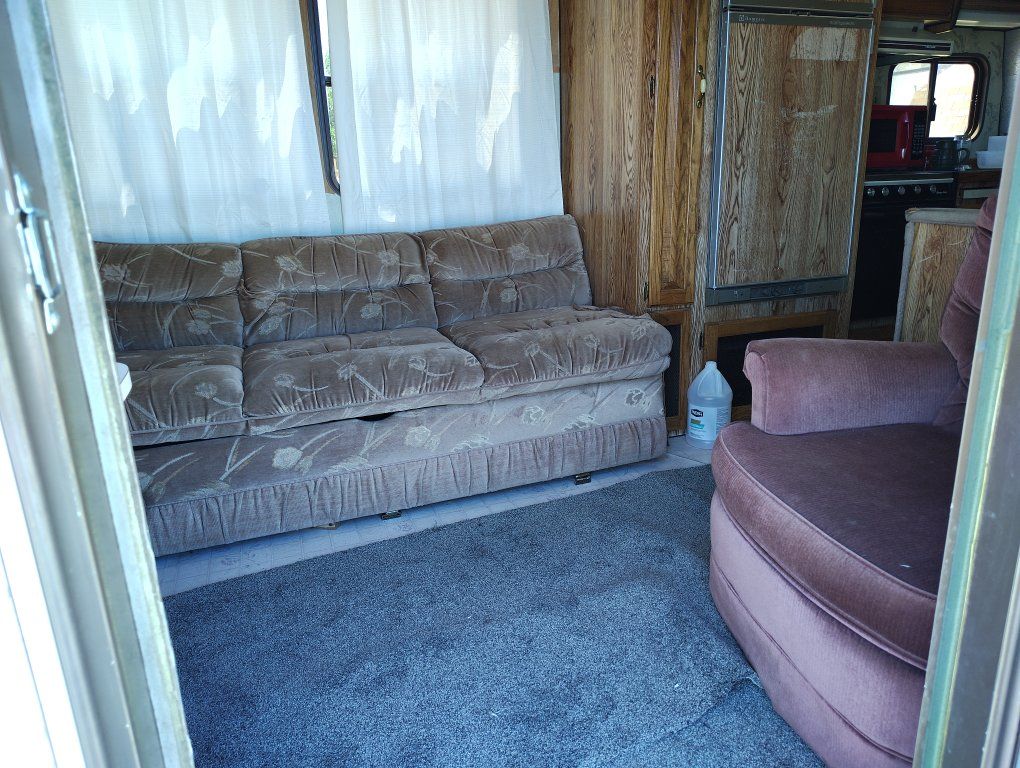 Main image 3