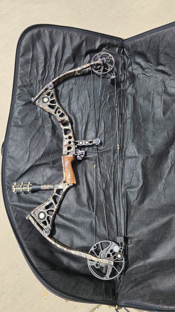 Matthew's DXT bow, 29" draw