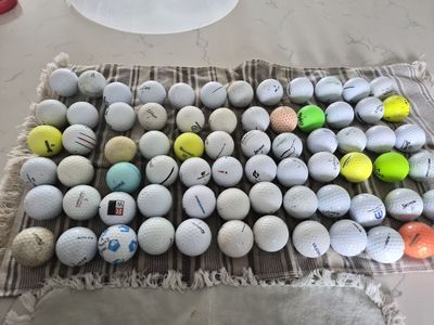 Golf balls for sale